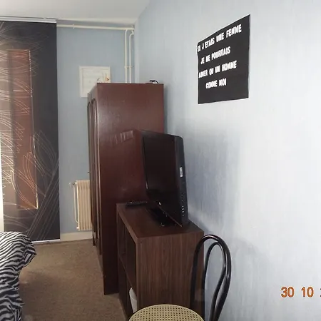 Hotel Bon Accueil 3*